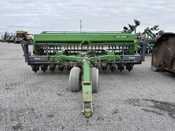 Main image John Deere 750